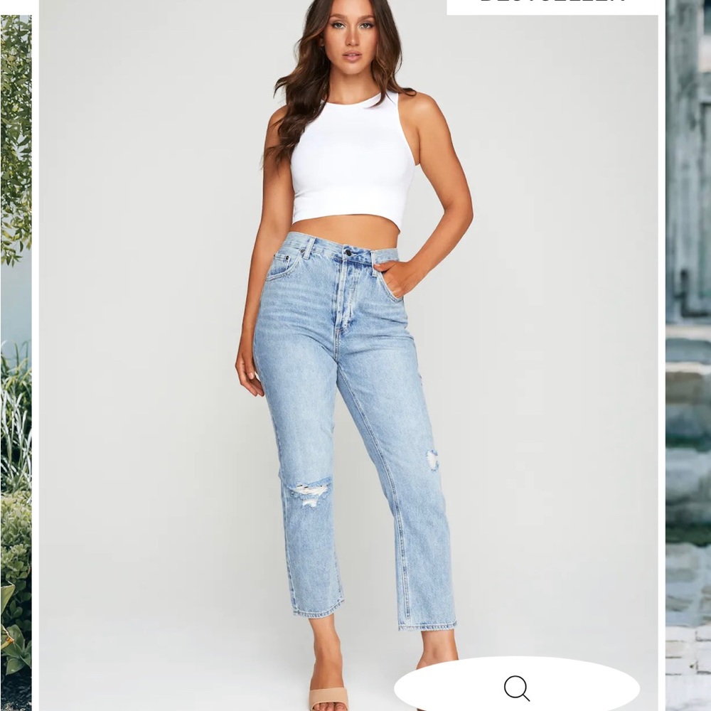 Distressed high rise denim. NWT